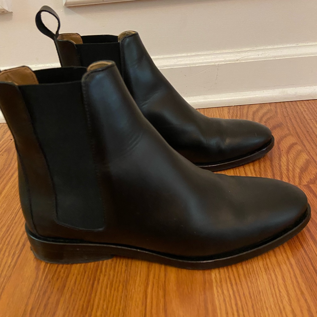 Black Everlane Chelsea Boot Size 6